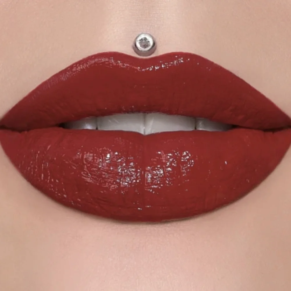 Jeffree Star Supreme Gloss Wifey